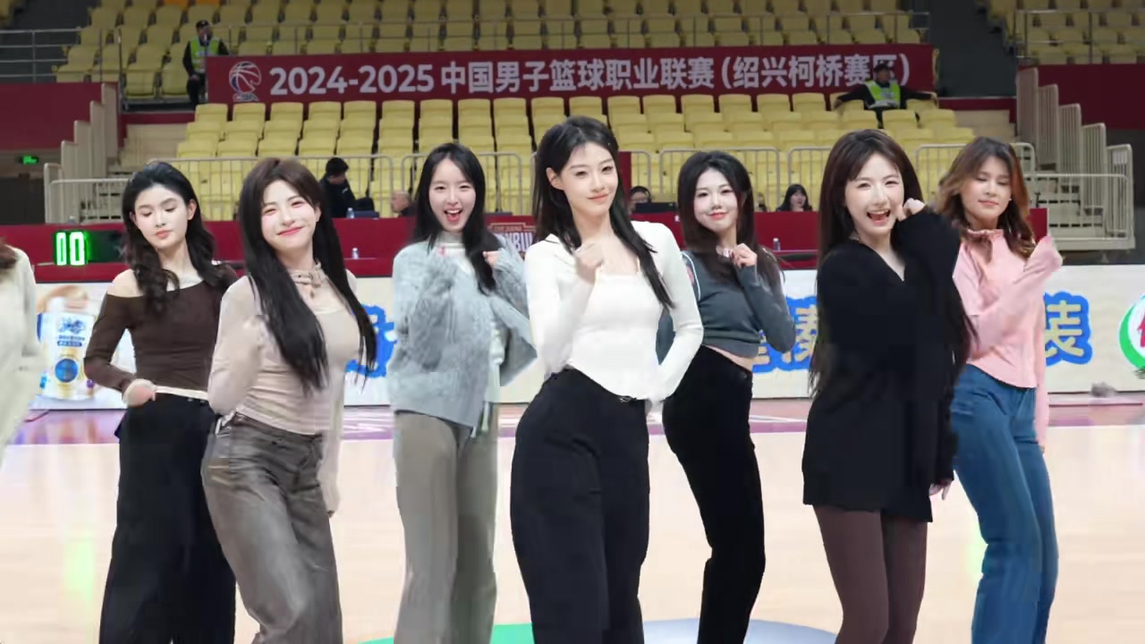 ?浙江啦啦队晒舞蹈视频：常规赛还有最后一场哦