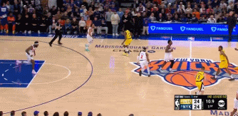 翻江倒海！米切尔-罗宾逊制霸内线 连续拼下前场篮板建功