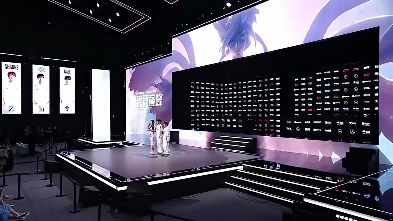 赛后采访香克斯&圣枪：MSI只是额外的奖励，我永远集中在当下